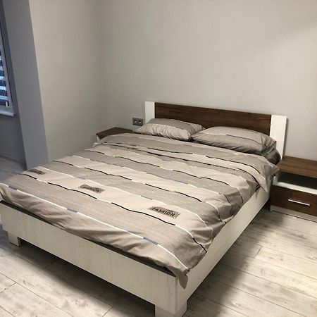 Gil Apartments, Volodimirskaja 90.246 - Majetok Bozdosh أوزهورود المظهر الخارجي الصورة